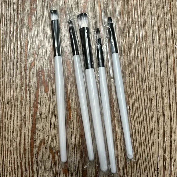 NEW 17 pcs White Makeup Brush Set - Picture 4 of 4